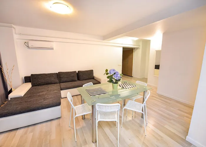 Shabbat Apartments